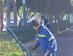 致敬“城市美容师” 共庆“环卫工人节”