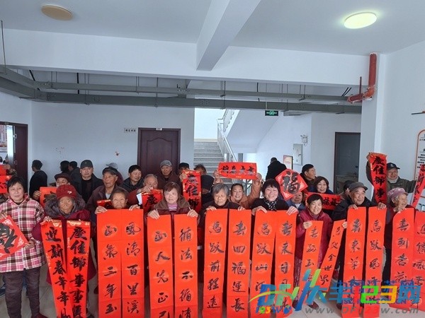 南阳镇：以笔为媒传廉韵 以联为礼迎新春