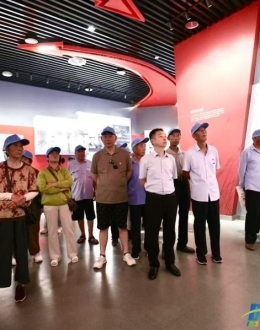 草庙镇新海村组织党员走出去参观学习