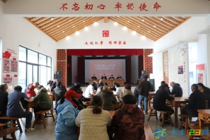 大桥镇：代表“交卷”述职  选民“阅卷”打分