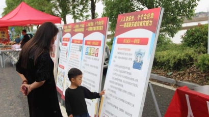 三龙镇“6·16”安全宣传咨询日掀起全民学安全热潮