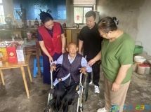 大丰：中秋情暖老党员 红色薪火永相传