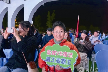 盐城vs宿迁 苏超“第二现场”燃爆大丰