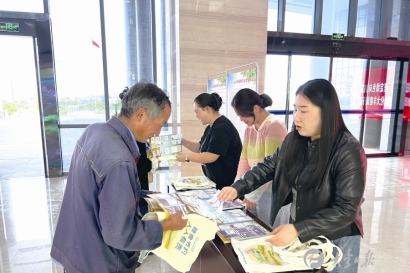 发改委开展“世界粮食日”和全国粮食安全宣传周宣传活动