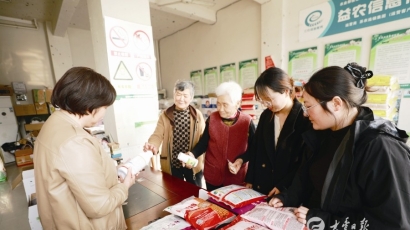 草堰镇： “农技一刻”接地气 便民服务受青睐