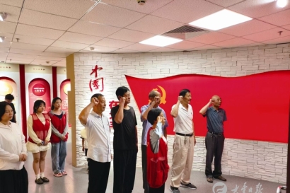 大中街道北兴社区开展党员统一活动日