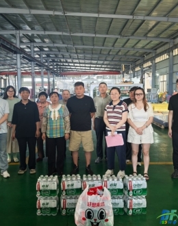 大桥镇开展企业高温慰问活动