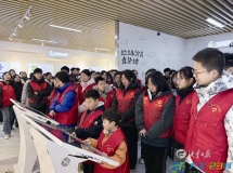 区城管局开展垃圾分类主题宣教活动