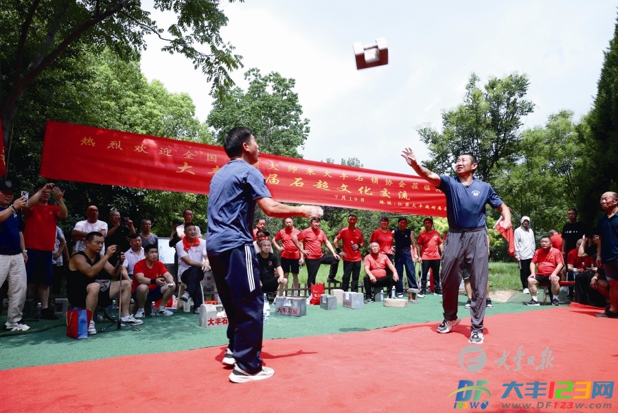 ab927ece71c952639e6e5ee62cacacd9.jpg